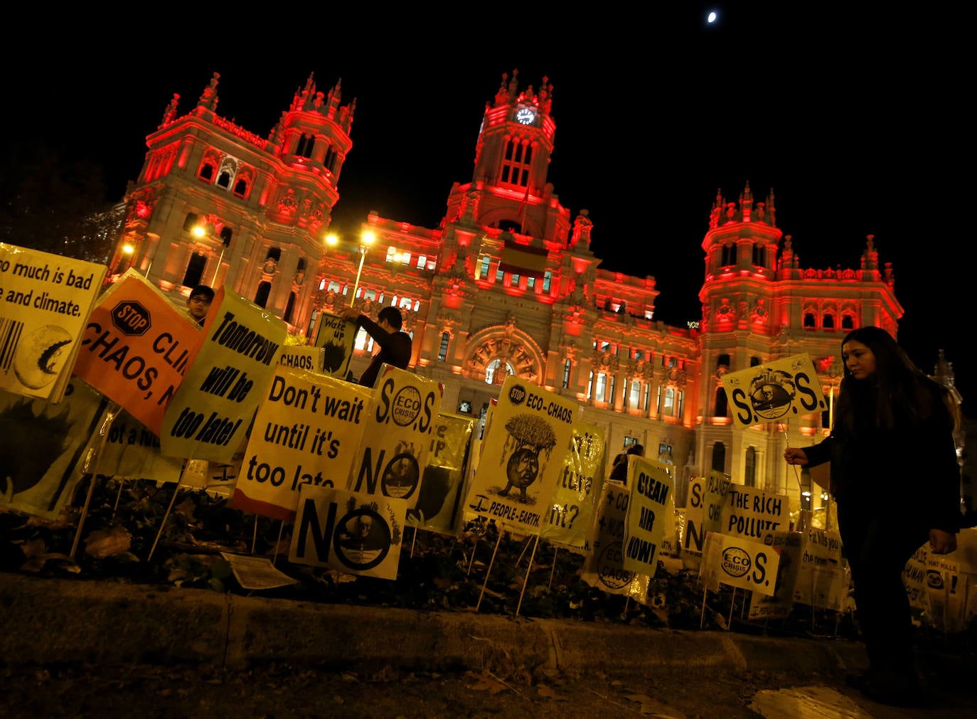 Marcha multitudinaria por las calles de Madrid para exigir acciones urgentes contra el cambio climático