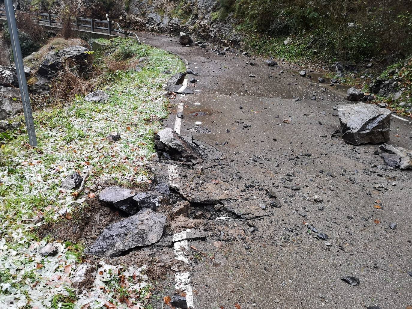 Fotos: Desprendimientos en Caín a causa del temporal