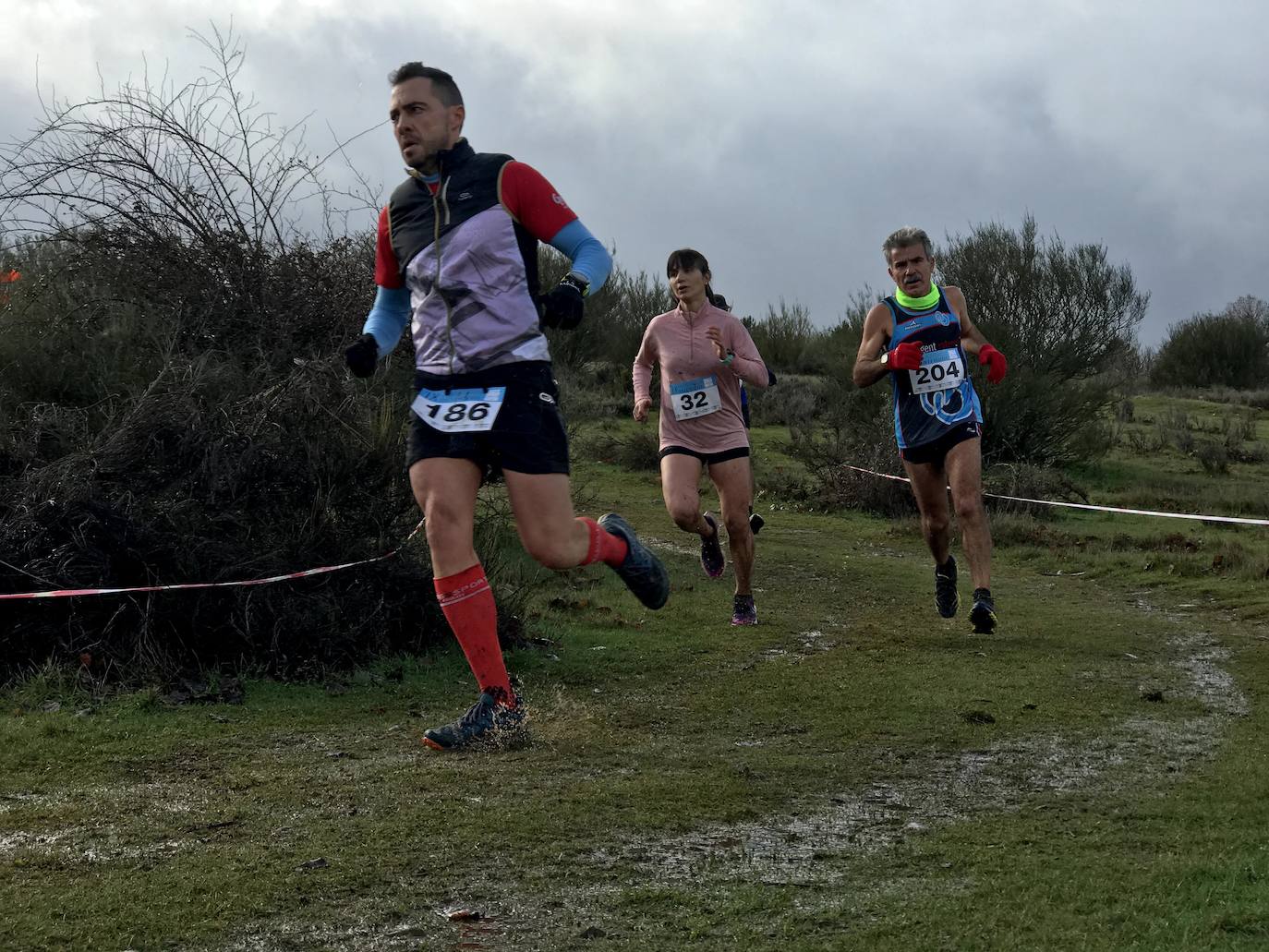 Fotos: Las mejores imágenes del Cross Navideño de Lorenzana