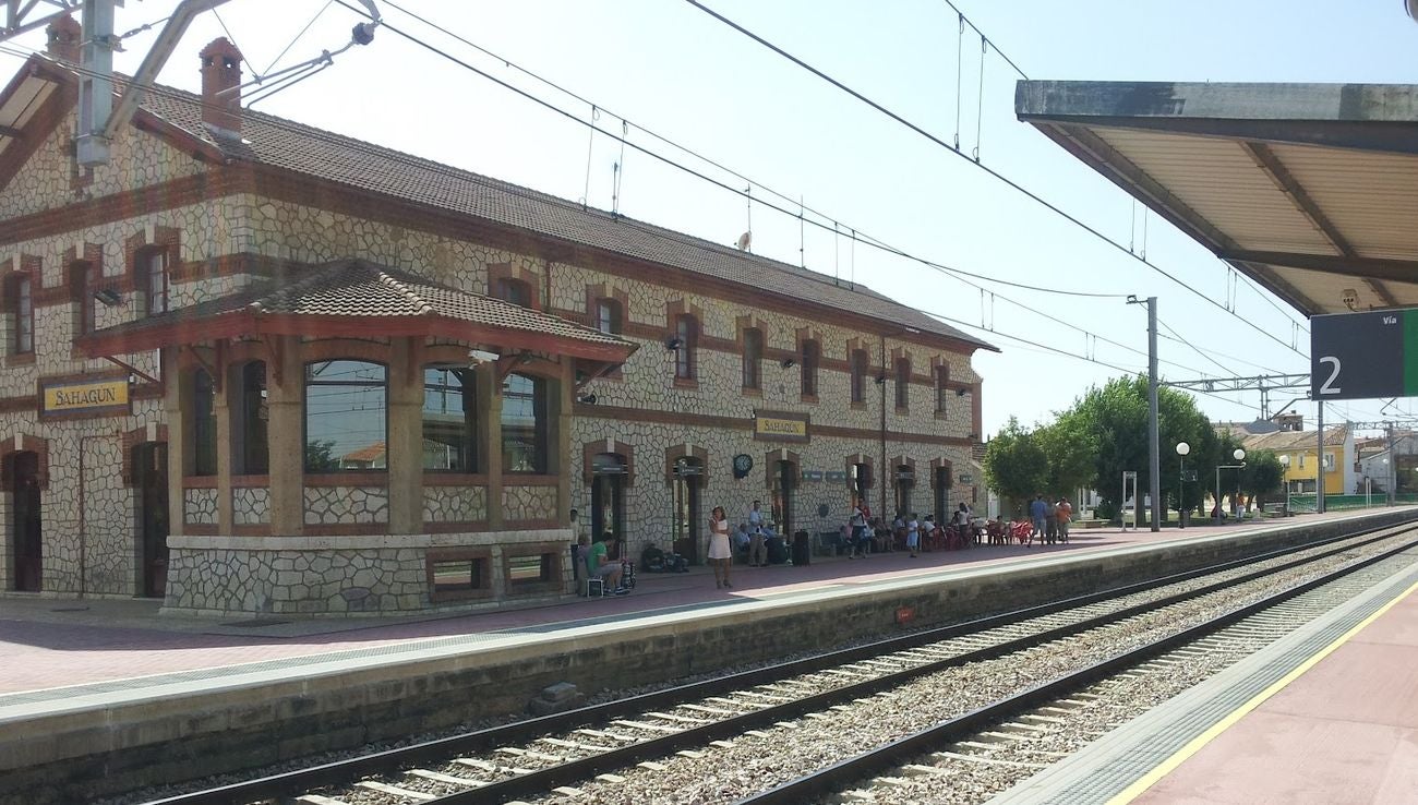 Estación de tren de Sahagún. 