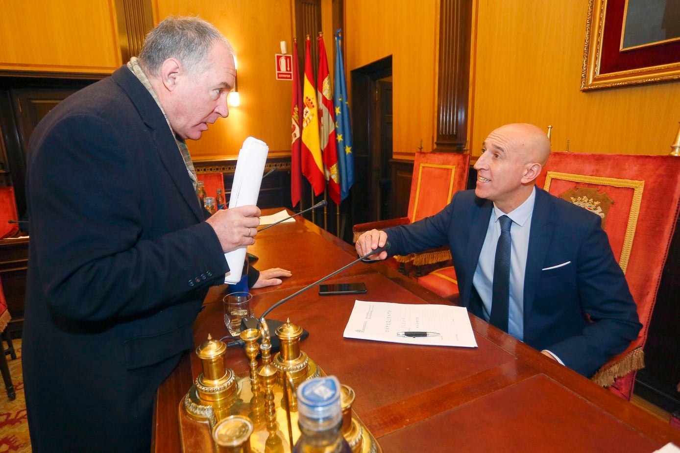 Pleno Ordinario en el Ayuntamiento de León con la moción leonesista como telón de fondo.