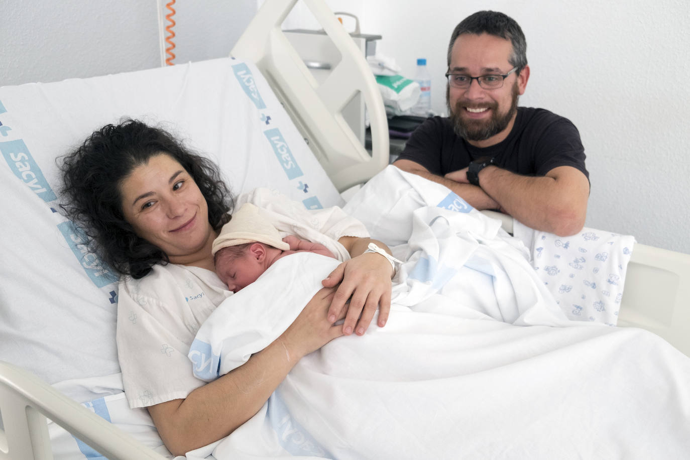 El primer niño nacido en el 2020 en Salamanca, Leo