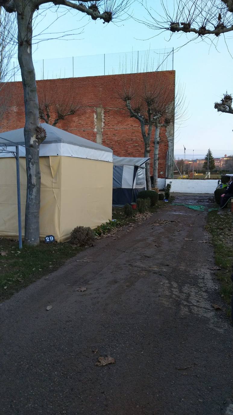 Fotos: Situación del camping de Sahagún