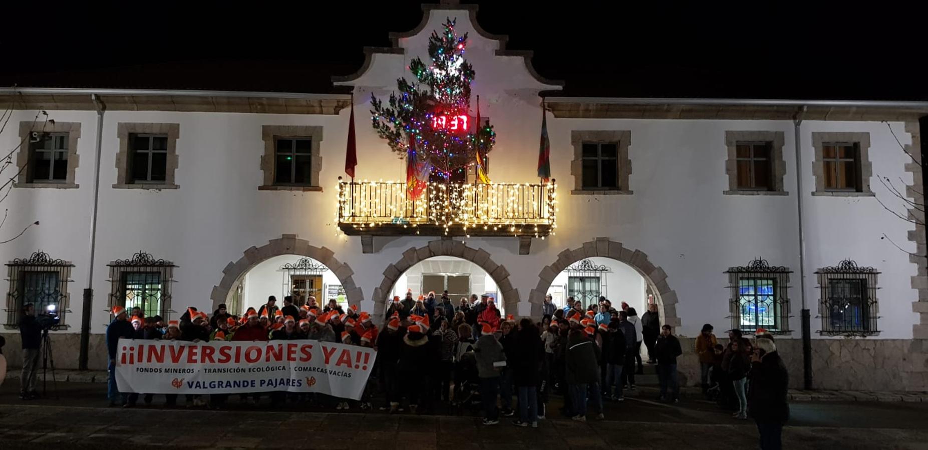 Fotos: Manifestación en Villamanín por el «abandono» de Valgrande-Pajares