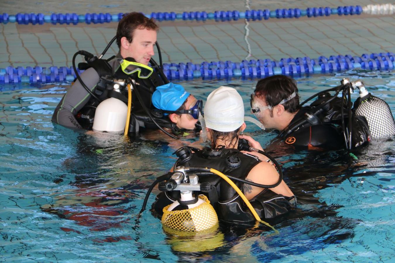 Fotos: Un Juguete por un Bautismo de Buceo