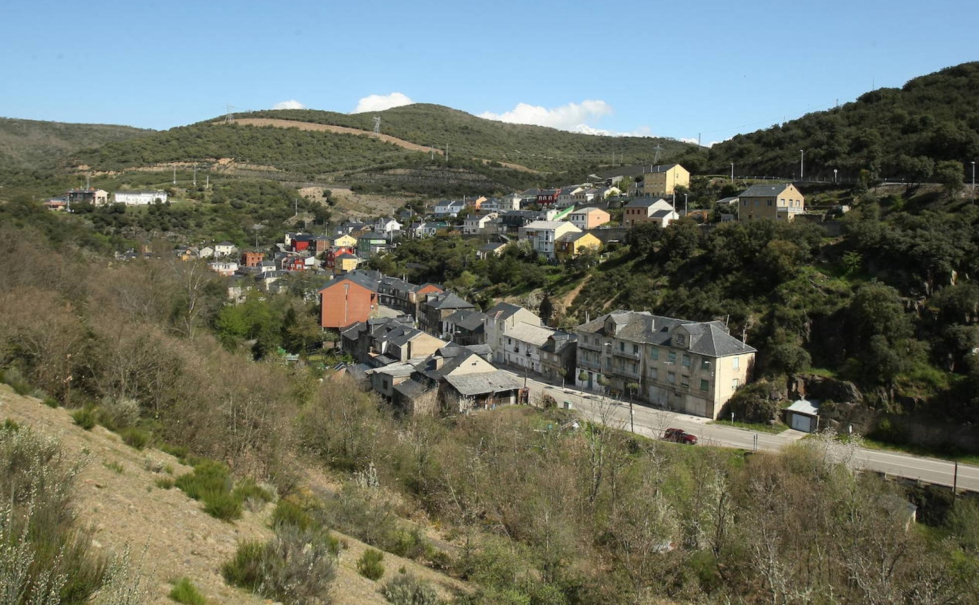 La localidad de Torre del Bierzo (León), una de las nuevas zonas vitivinícolas adheridas a la Denominación de Origen