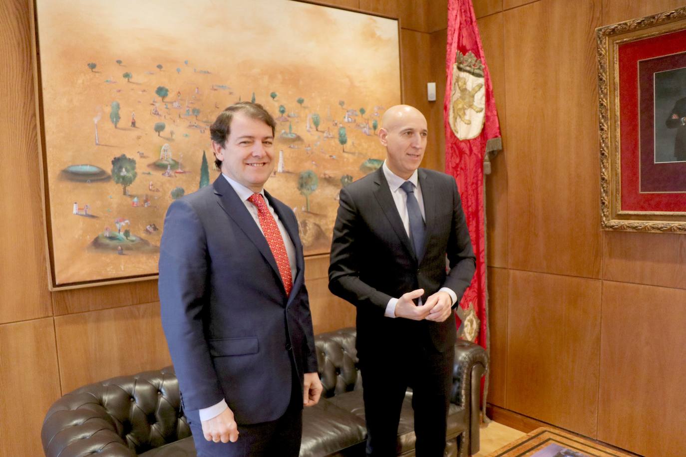 Fotos: Primer encuentro entre el alcalde de León, José Antonio Diez y el presidente de la Junta, Alfonso Fernández Mañueco