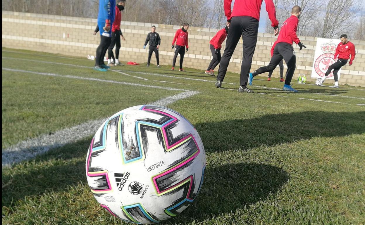 Imagen de un entrenamiento de la Cultural y Deportiva Leonesa.