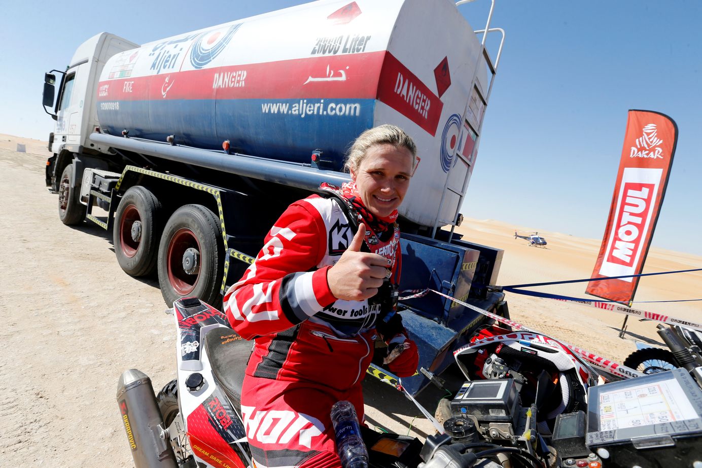 El piloto leonés Jesús Calleja, tras una extraordinaria etapa en el Dakar, se encuentra a un paso de alcanzar la línea de meta de la prueba más dura del mundo.