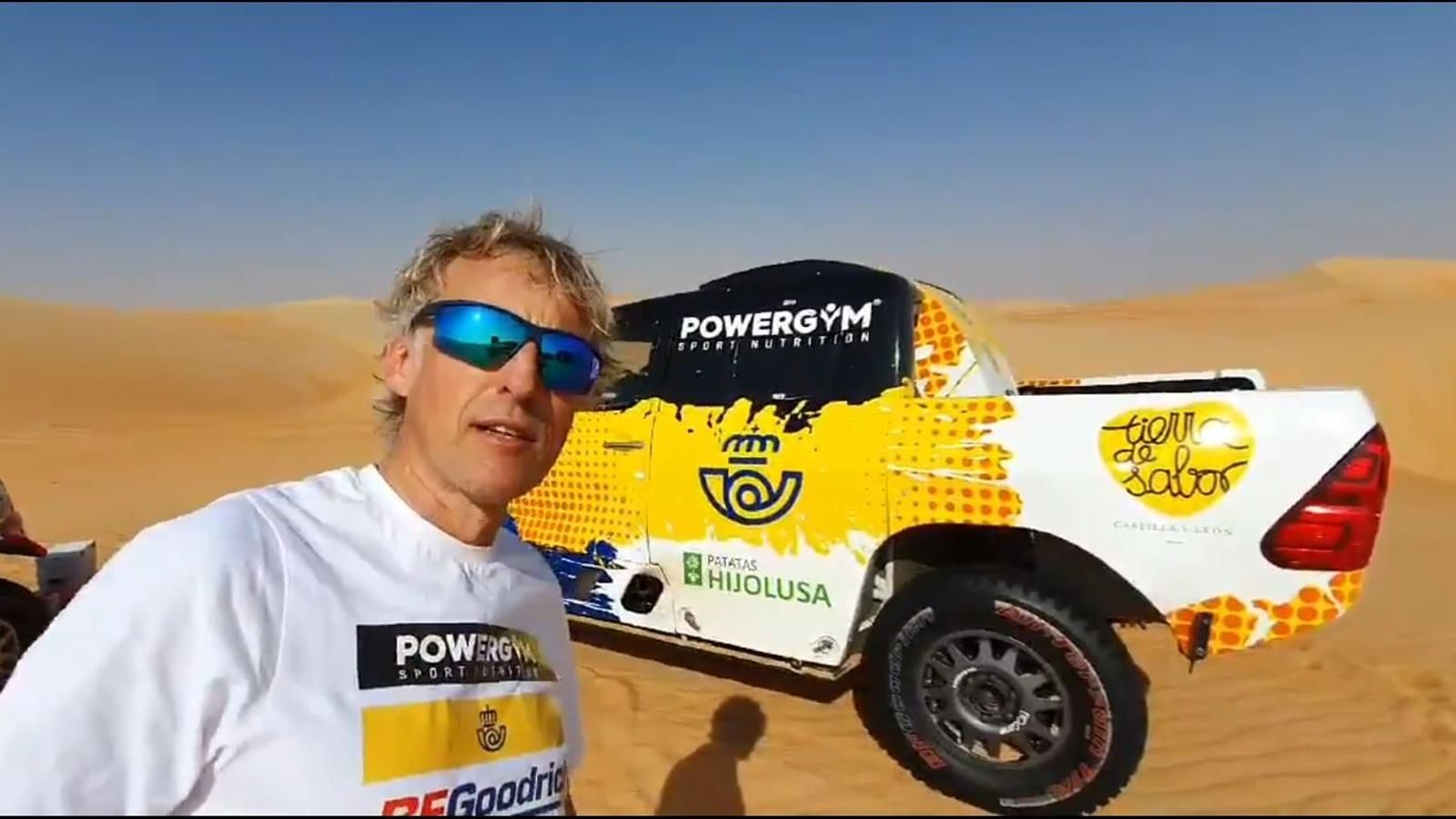 Sereno, feliz y con el orgullo de la misión cumplida Jesús Calleja descansa, siempre entre comillas, en su León natal tras finalizar su participación en el rally más duro del mundo, el Dakar.