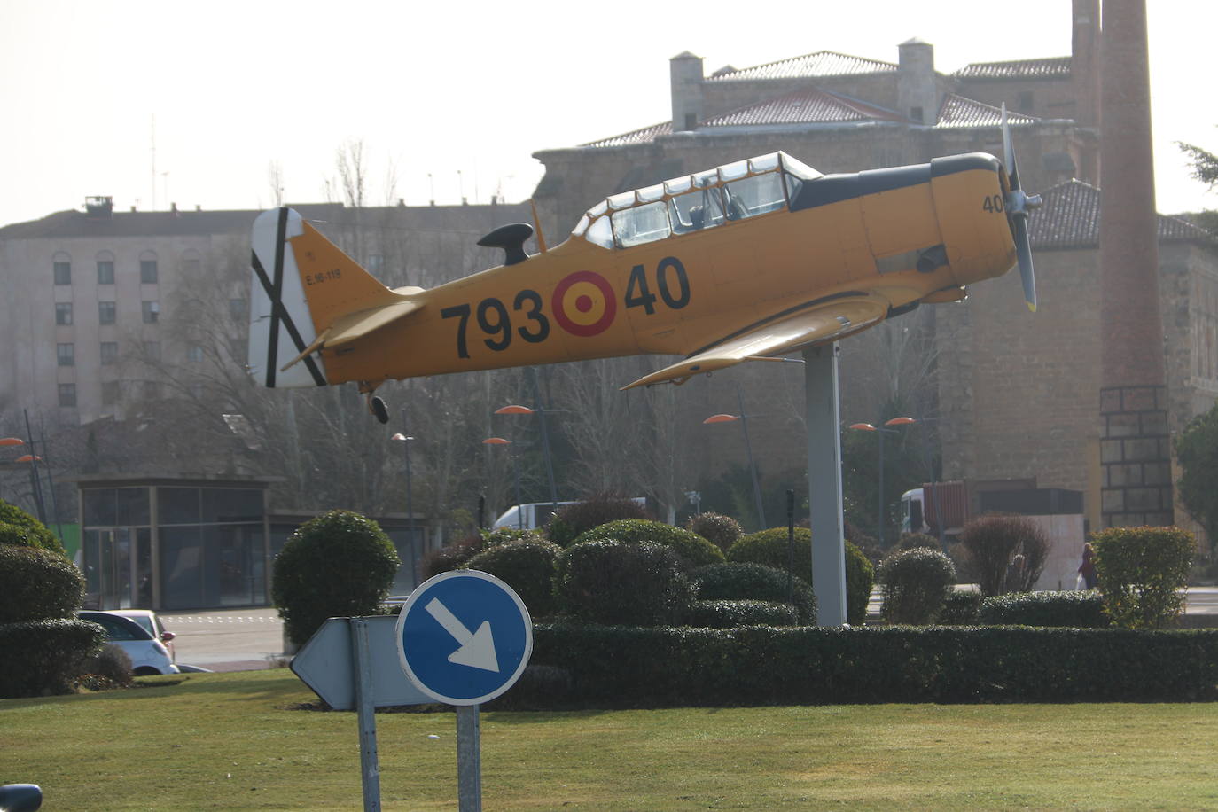Denuncian el impago de la restauración del avión T6 Texan en León capital.