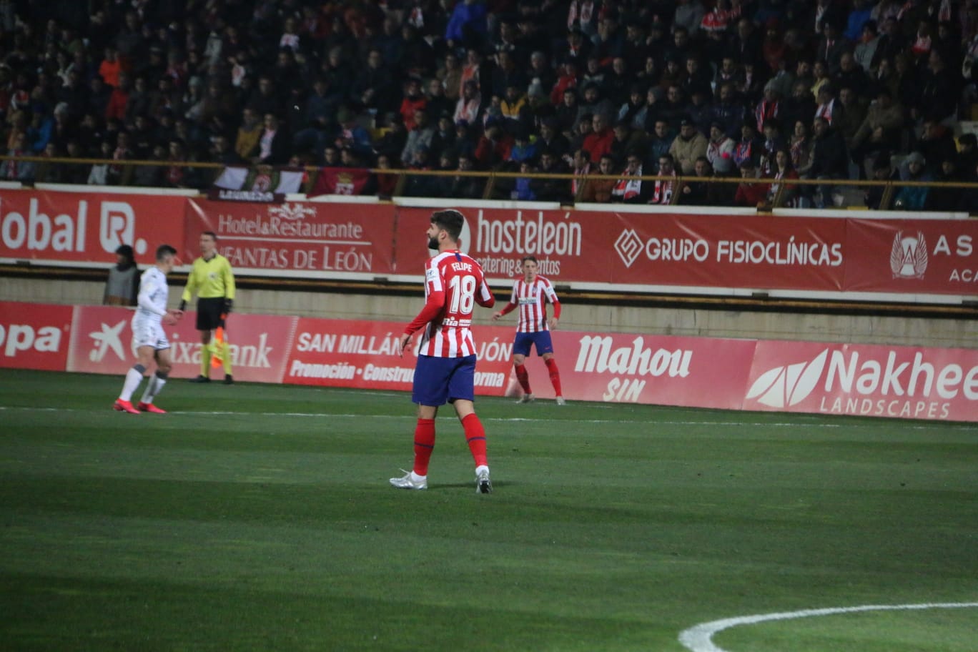 El Reino de León se llena para ver el choque entre Cultural y Atlético de Madrid.