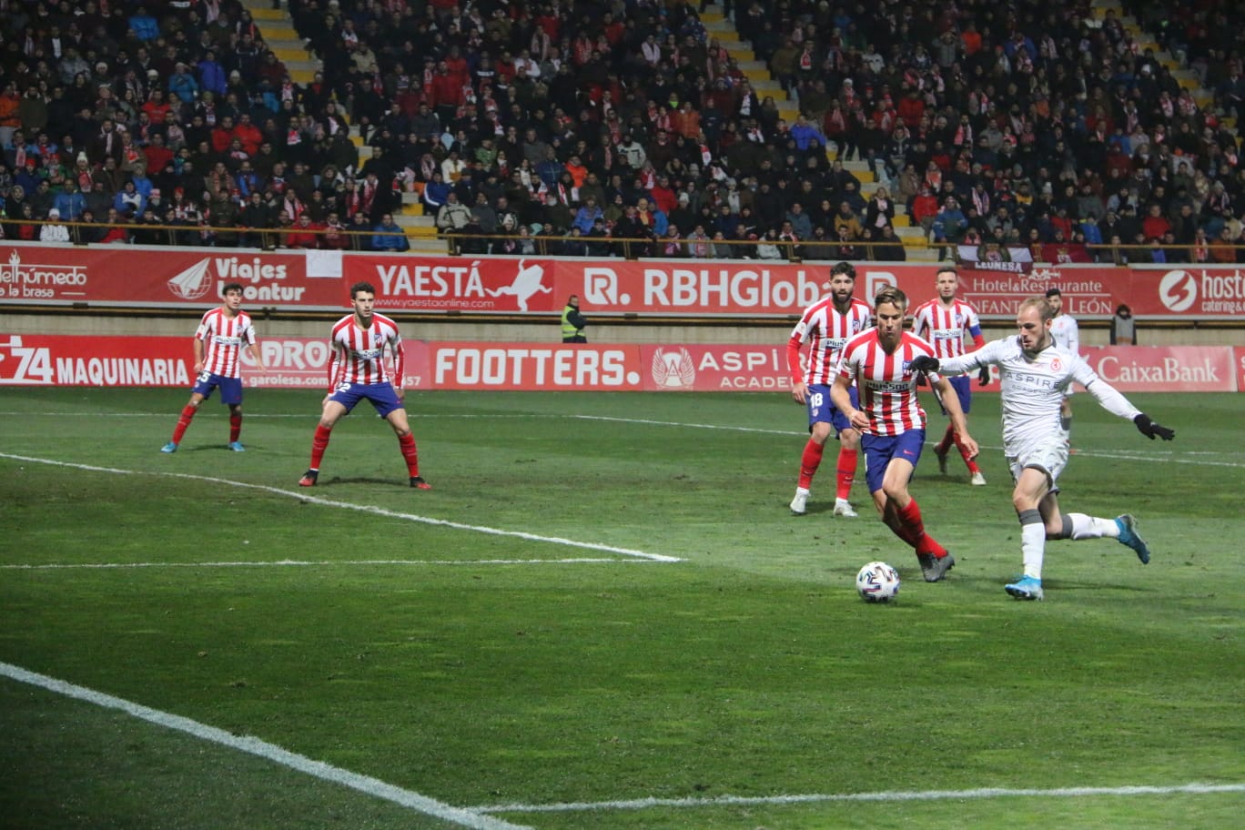 Los aficionados leoneses han disfrutado de 90 minutos de buen juego, nos vamos a la prórroga.