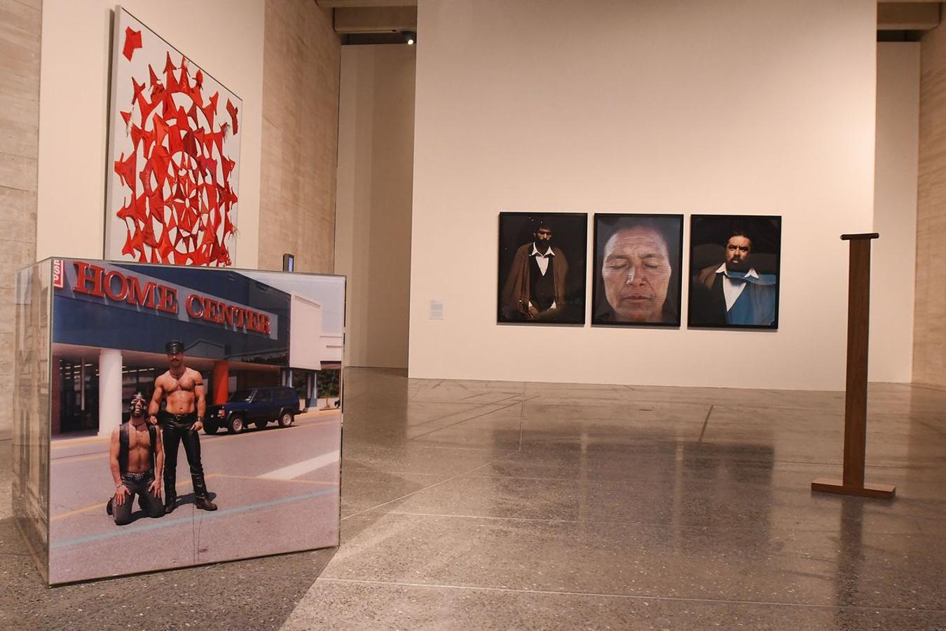 Exposición 'Cinco itinerarios con un punto de vista. Colección Musac'