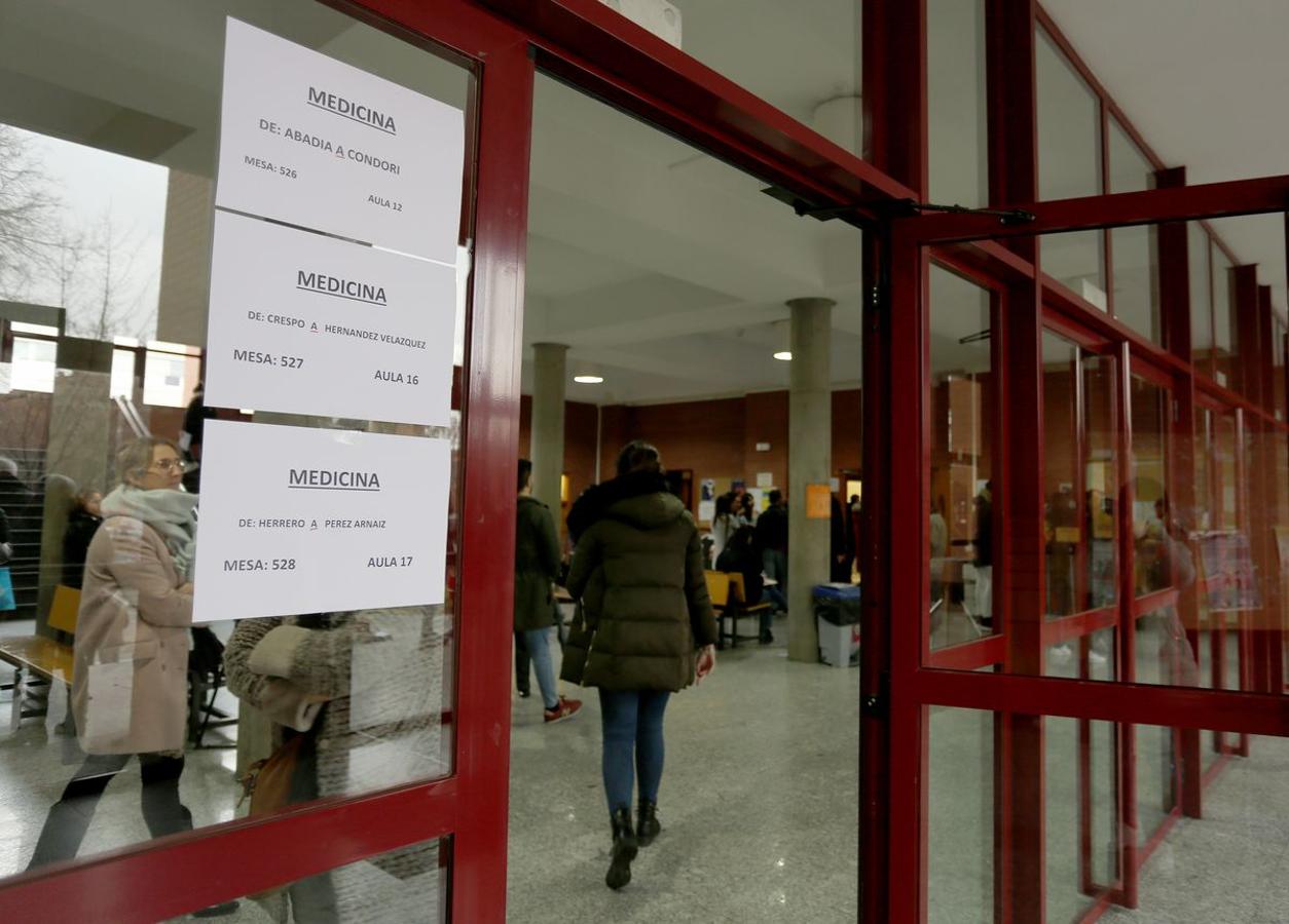 Un total de 1.187 aspirantes a una plaza de especialidades sanitarias afronta el examen de selección