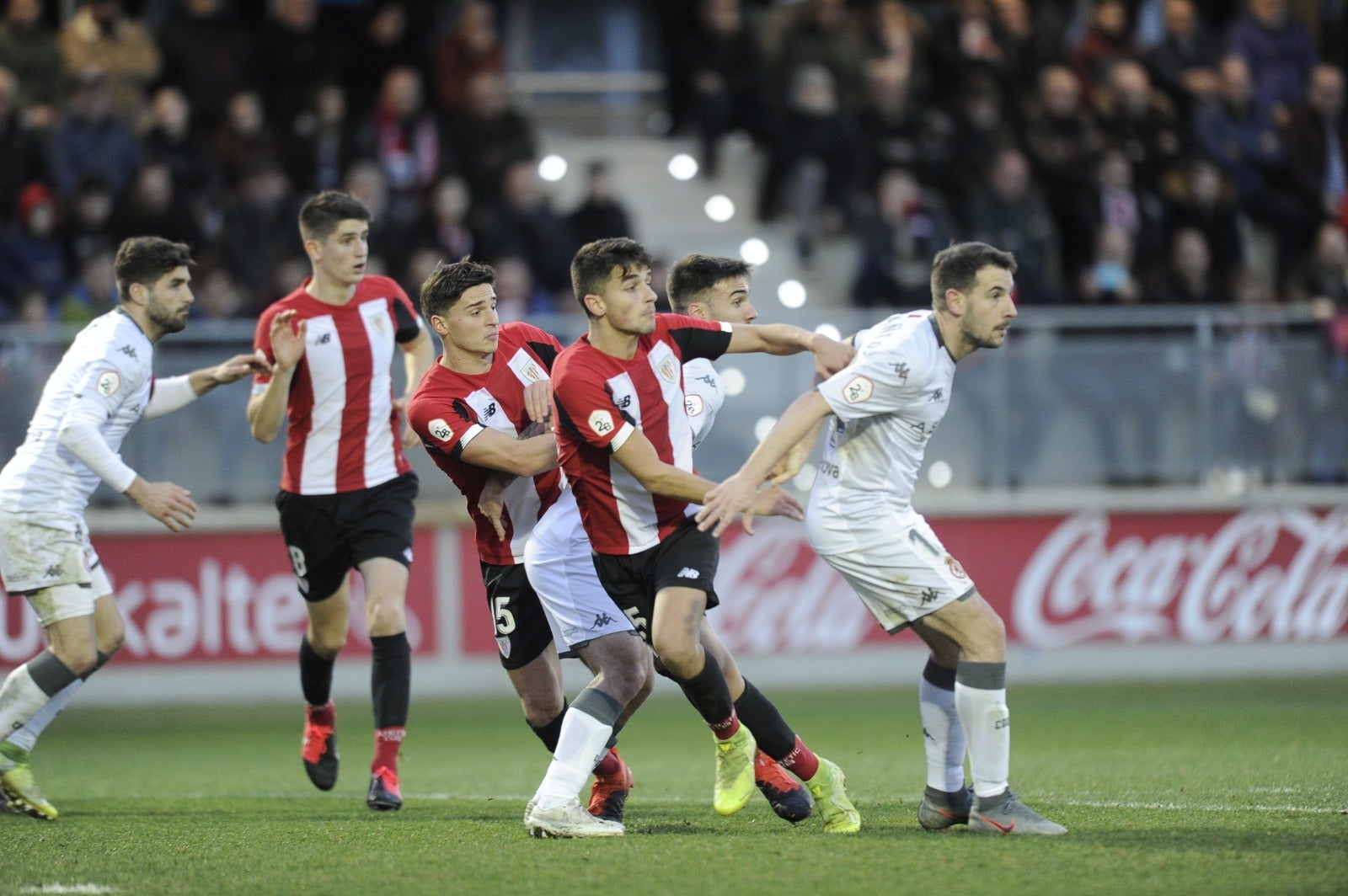 Fotos: Las imágenes del Bilbao Athletic-Cultural