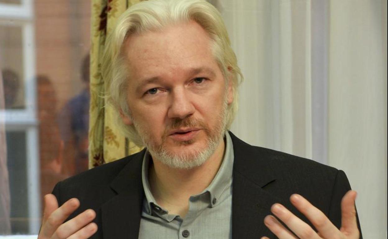 Así fue el espionaje a Assange de una firma española