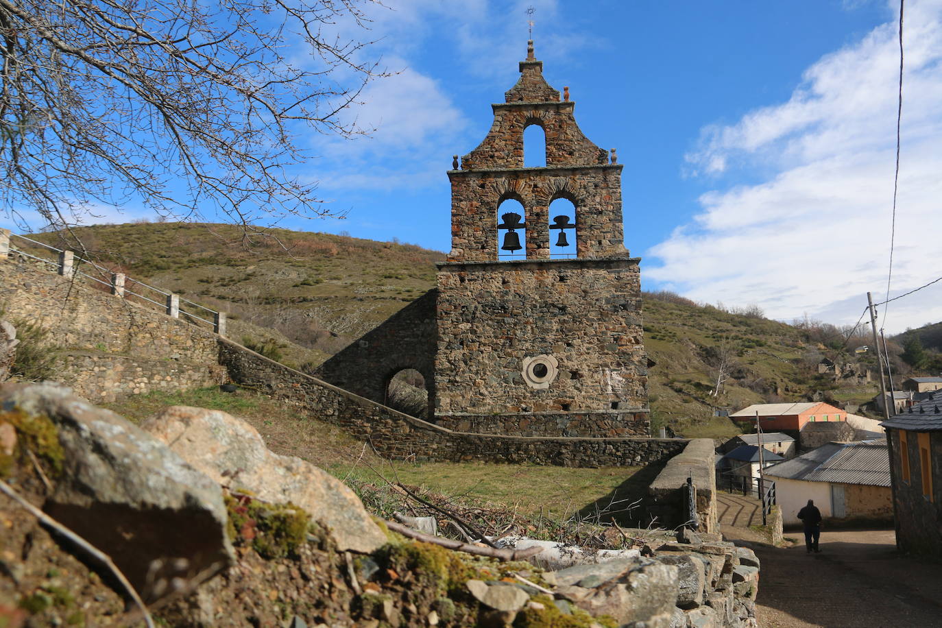 Riello es un paraje perfecto para reencontrase con el pasado, revivir la historia y rodearse de un entorno admirable.