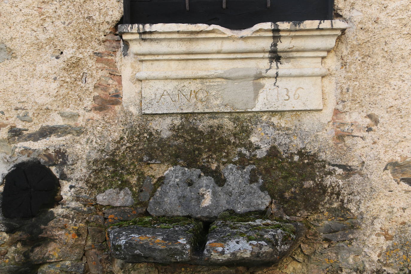 Riello es un paraje perfecto para reencontrase con el pasado, revivir la historia y rodearse de un entorno admirable.