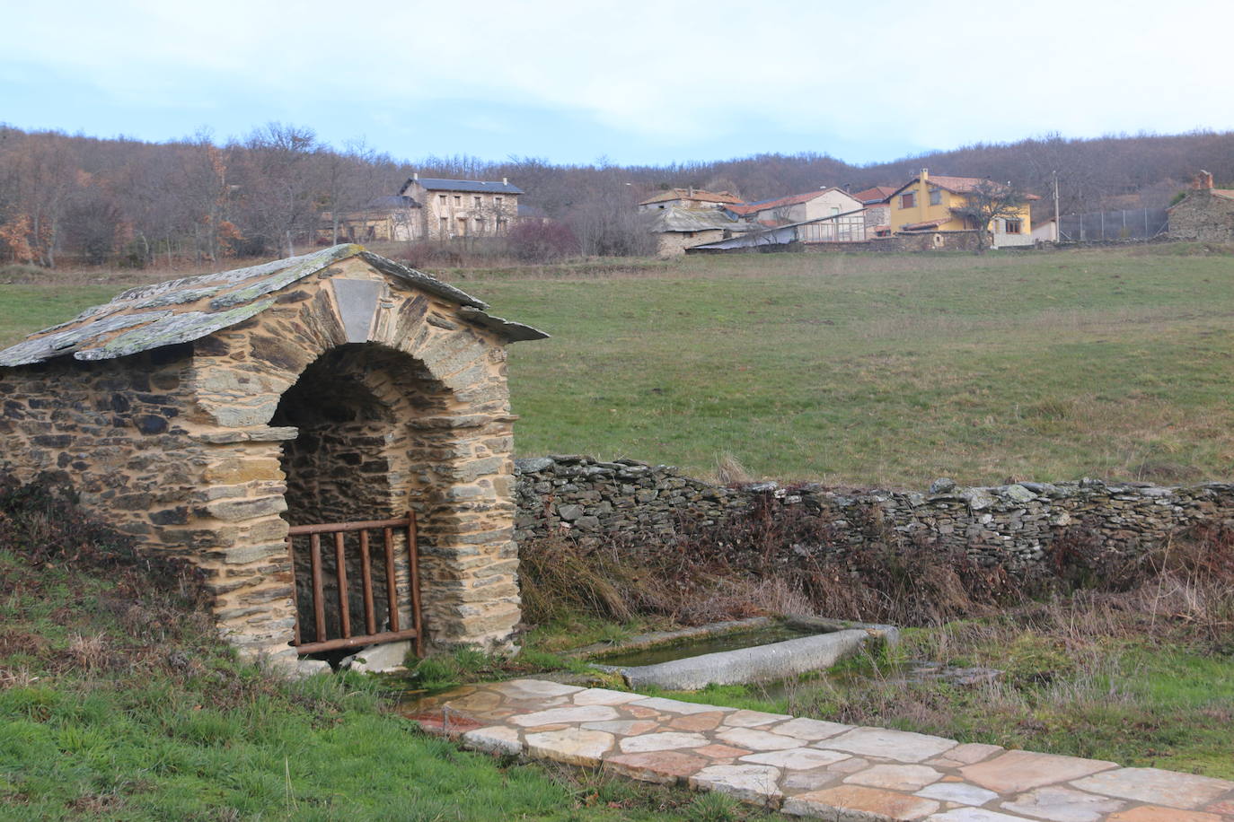 Riello es un paraje perfecto para reencontrase con el pasado, revivir la historia y rodearse de un entorno admirable.