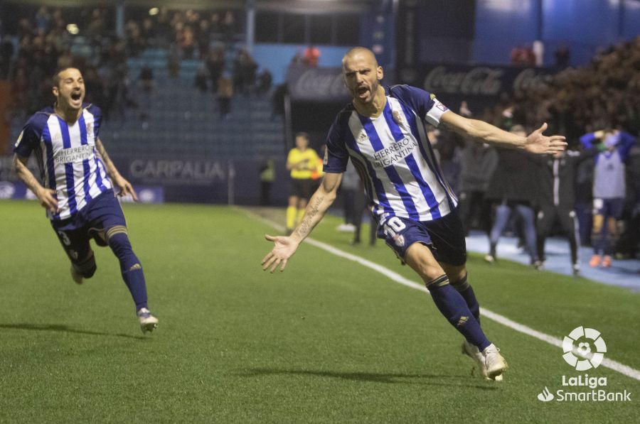 Fotos: Partido entre la Ponferradina y el Huesca