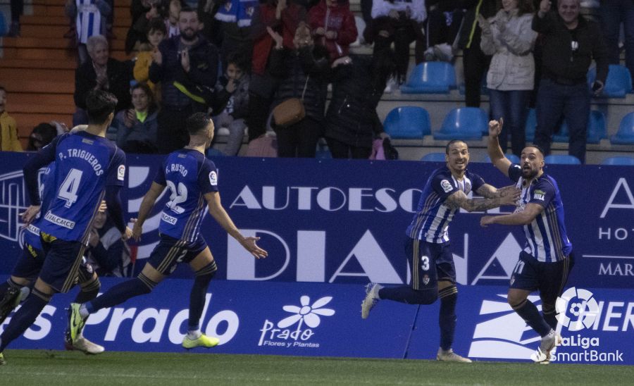 Fotos: Partido entre la Ponferradina y el Huesca