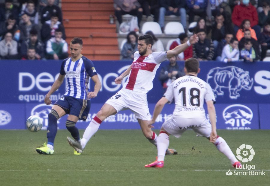 Fotos: Partido entre la Ponferradina y el Huesca