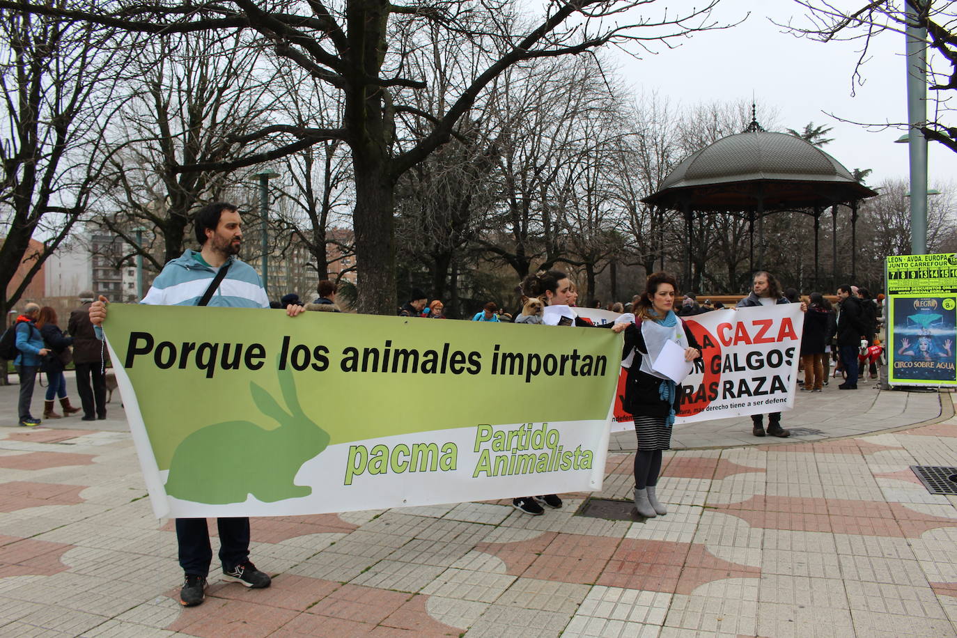 Fotos: Manifestación en contra de la caza con galgos en León