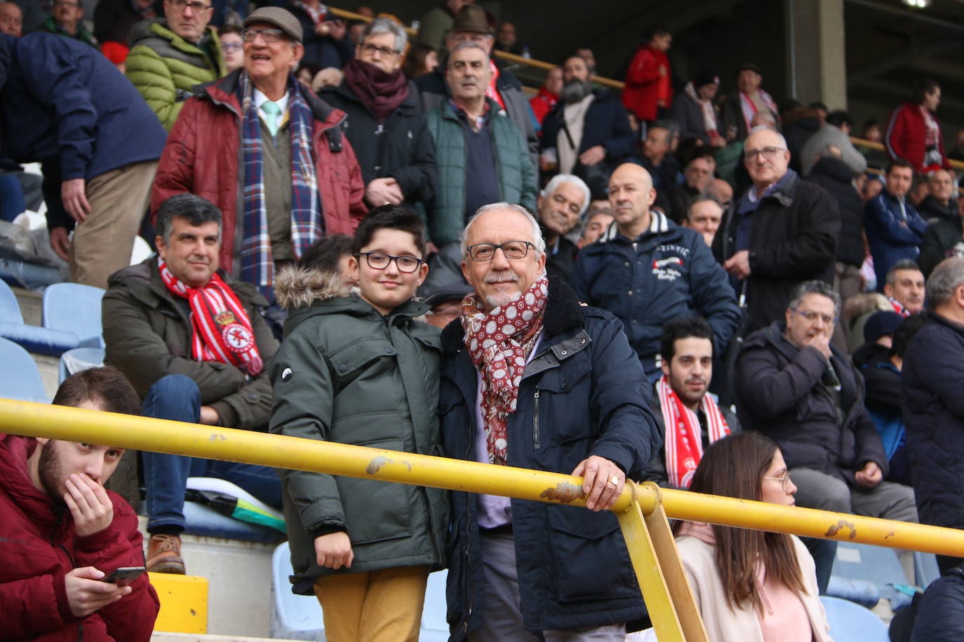 Las imágenes del público asistente al partido entre la Cultural y el Logroñés.