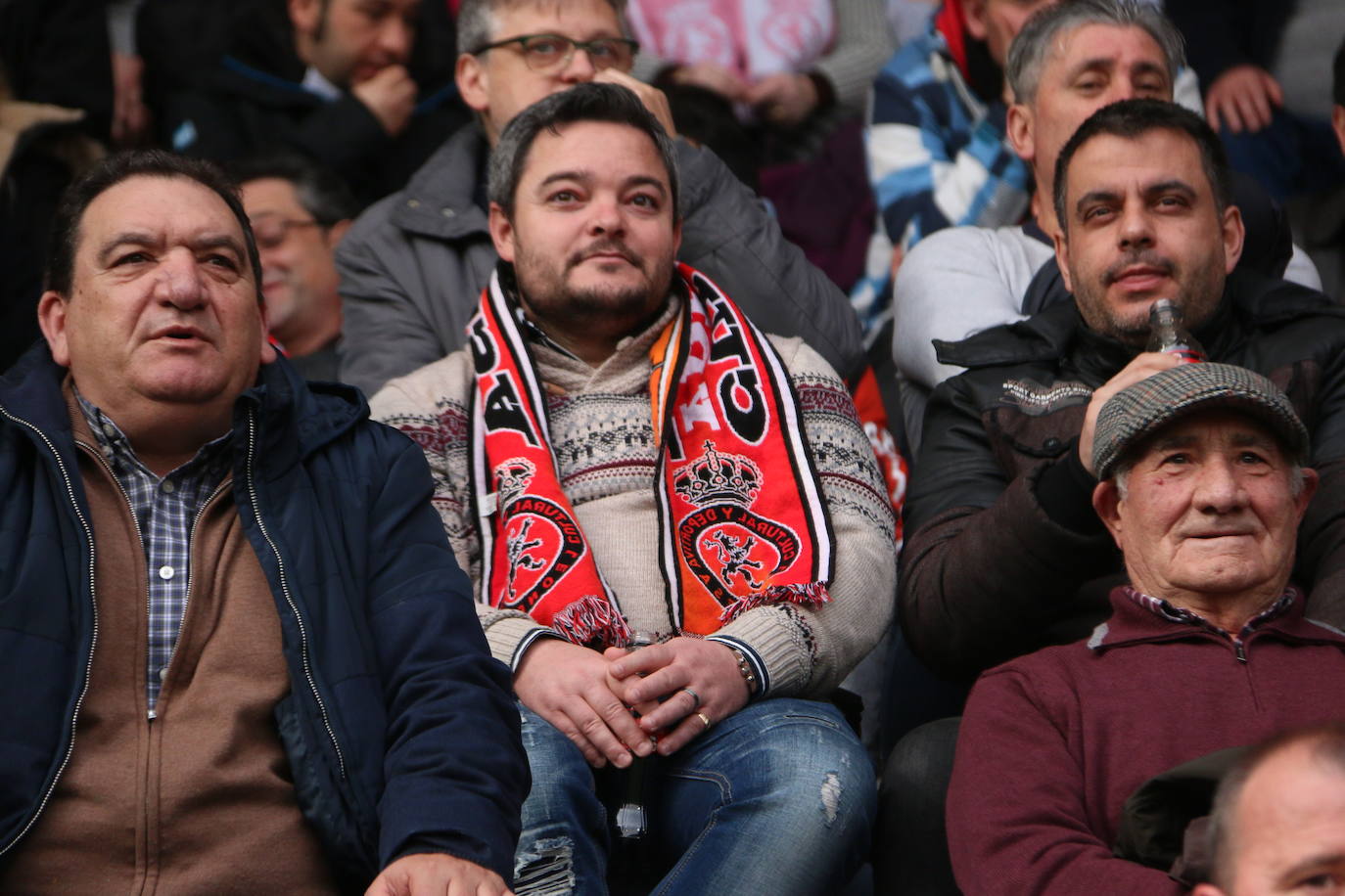 Las imágenes del público asistente al partido entre la Cultural y el Logroñés.