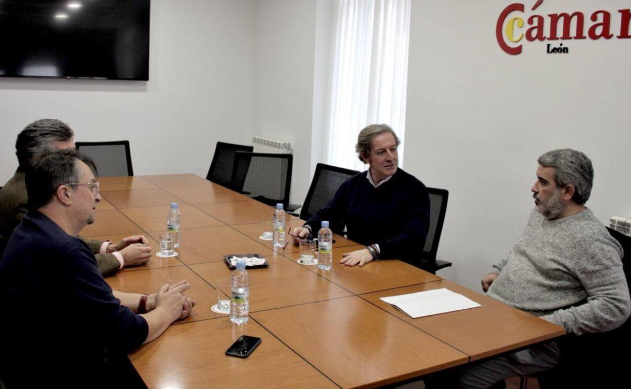 La Cámara de Comercio de suma a la Mesa por el futuro de León