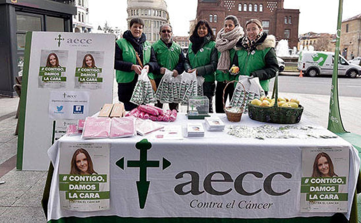 Voluntarios de la asociación en León. 