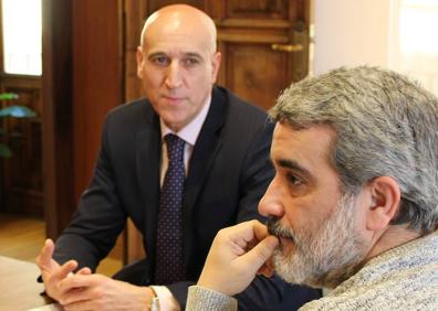 Imagen secundaria 1 - Imágenes del encuentro mantenido este martes con los sindicatos.