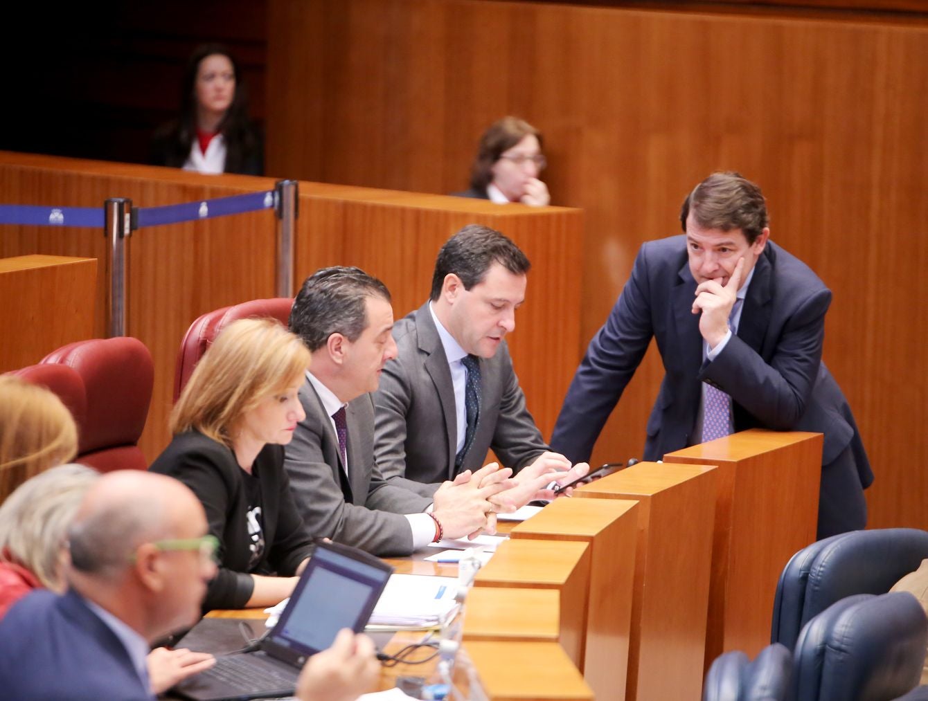 Un despiste de la procuradora leonesa Ana Carlota Amigo al fijar posición en una enmienda del PP para evitar la prórroga de los peajes impide el acuerdo para no extender los mismos tras el fin de la concesión.