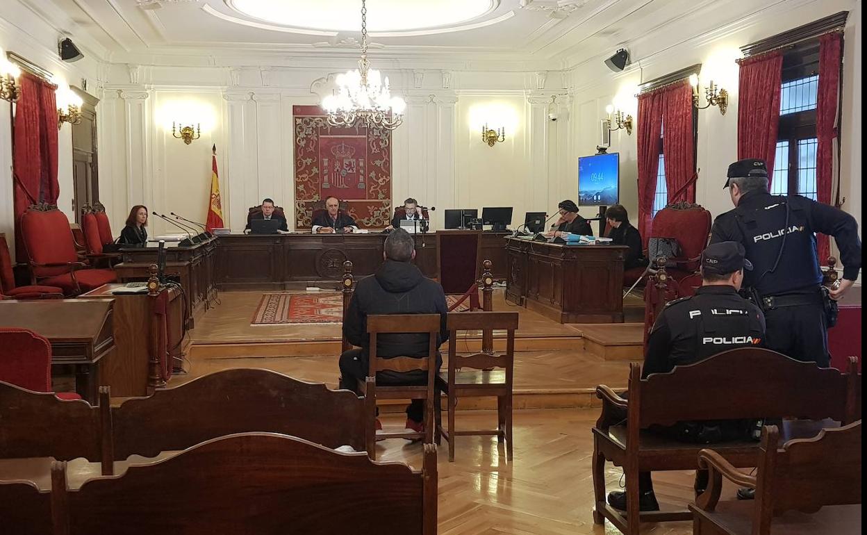 Un momento del juicio en la Audiencia de León.