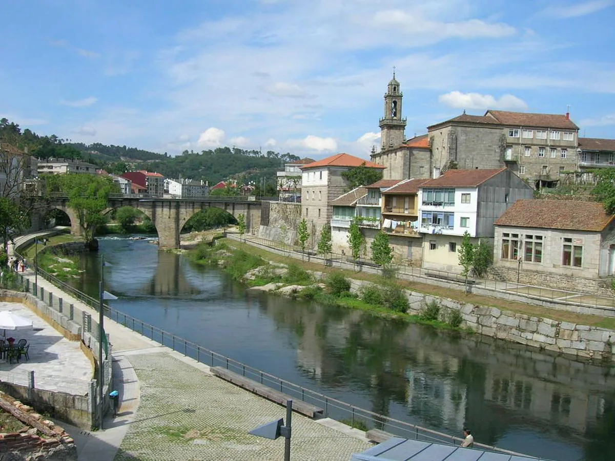 RIBADAVIA (Galicia)