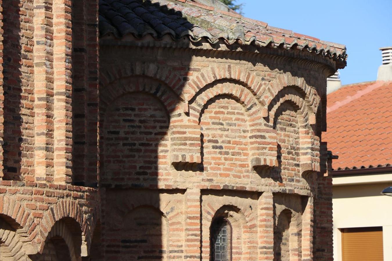 Iglesia de San Tirso