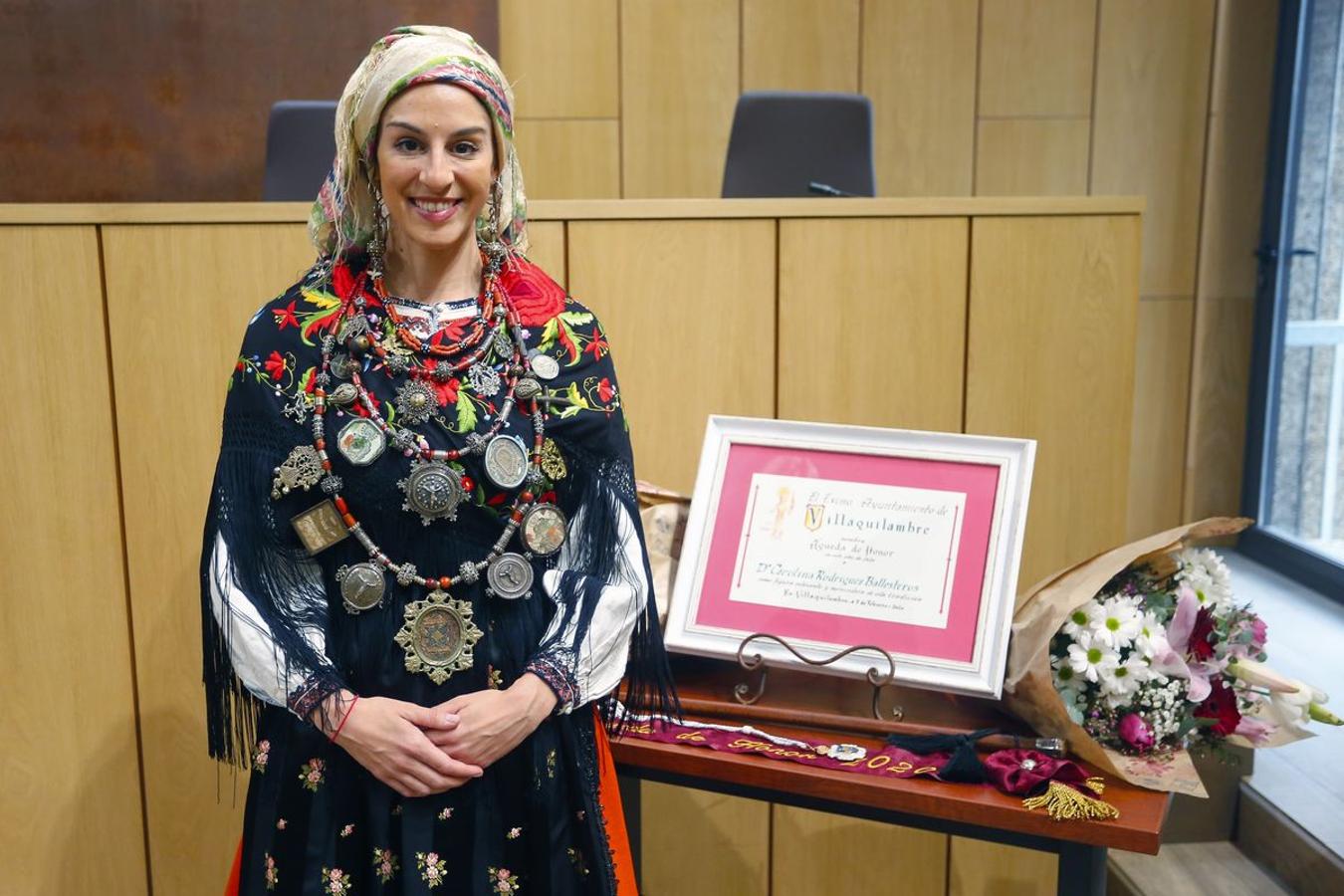 El Ayuntamiento de Villaquilambre nombra a Carolina Rodríguez 'Águeda de Honor'.