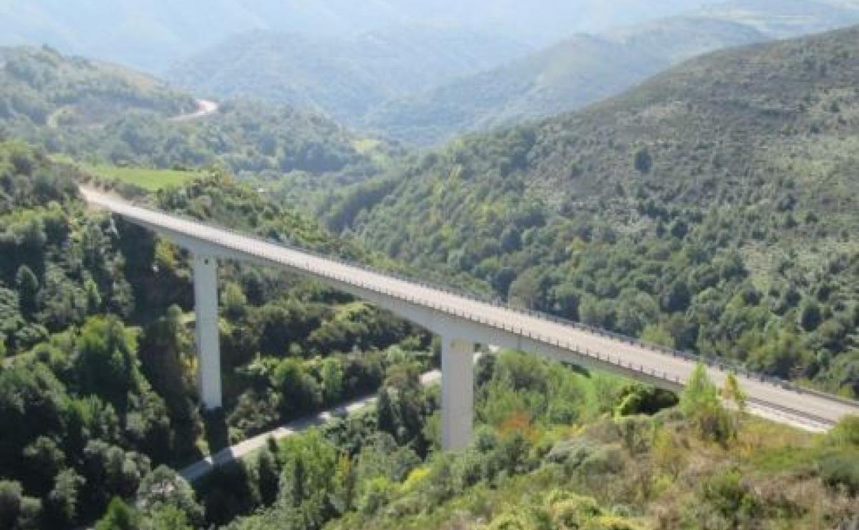 Viaducto de As Lamas, afectado por las obras.