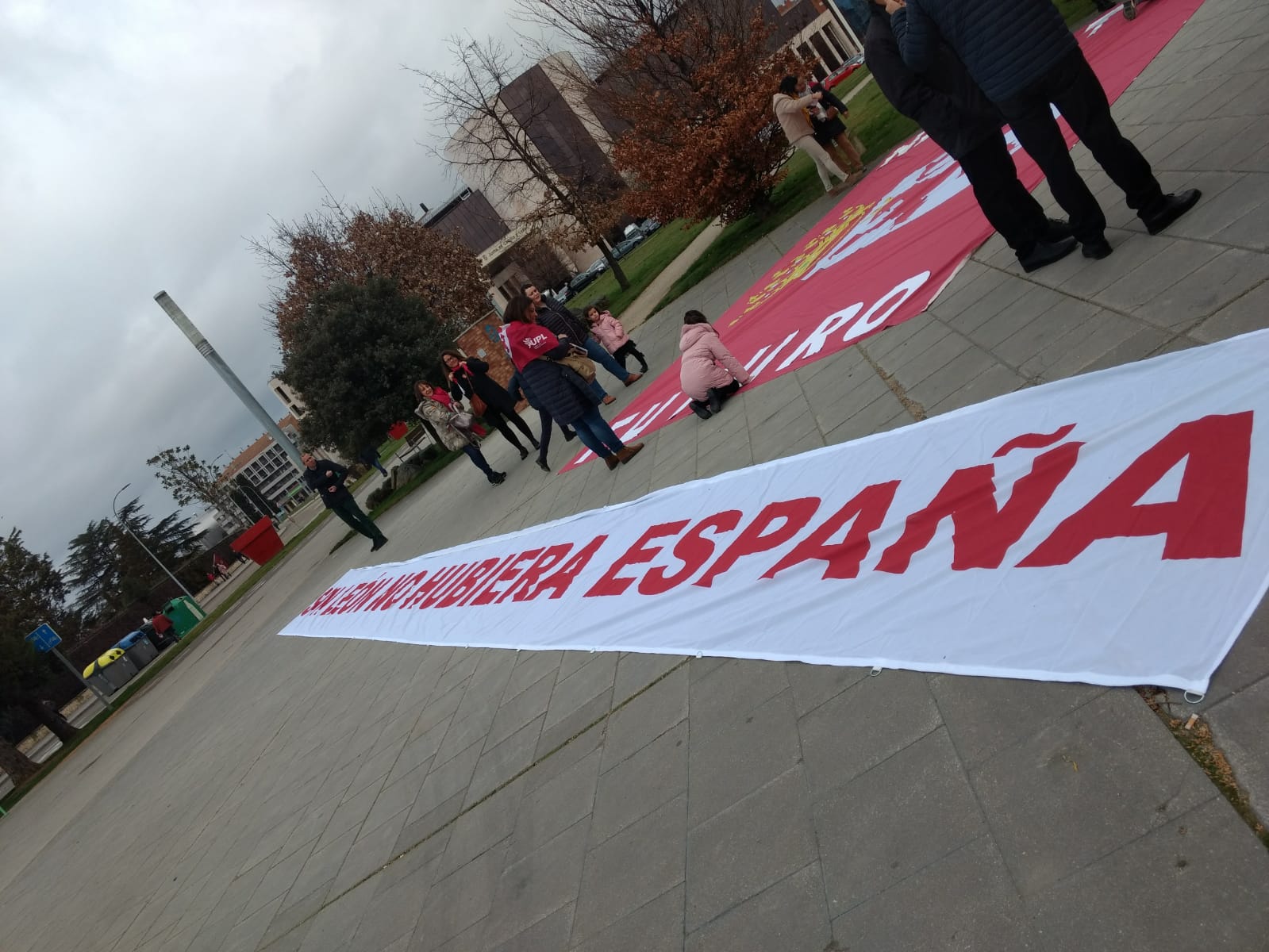 Asociaciones y colectivos preparan la puesta en marcha de la gran manifestación del 16F.