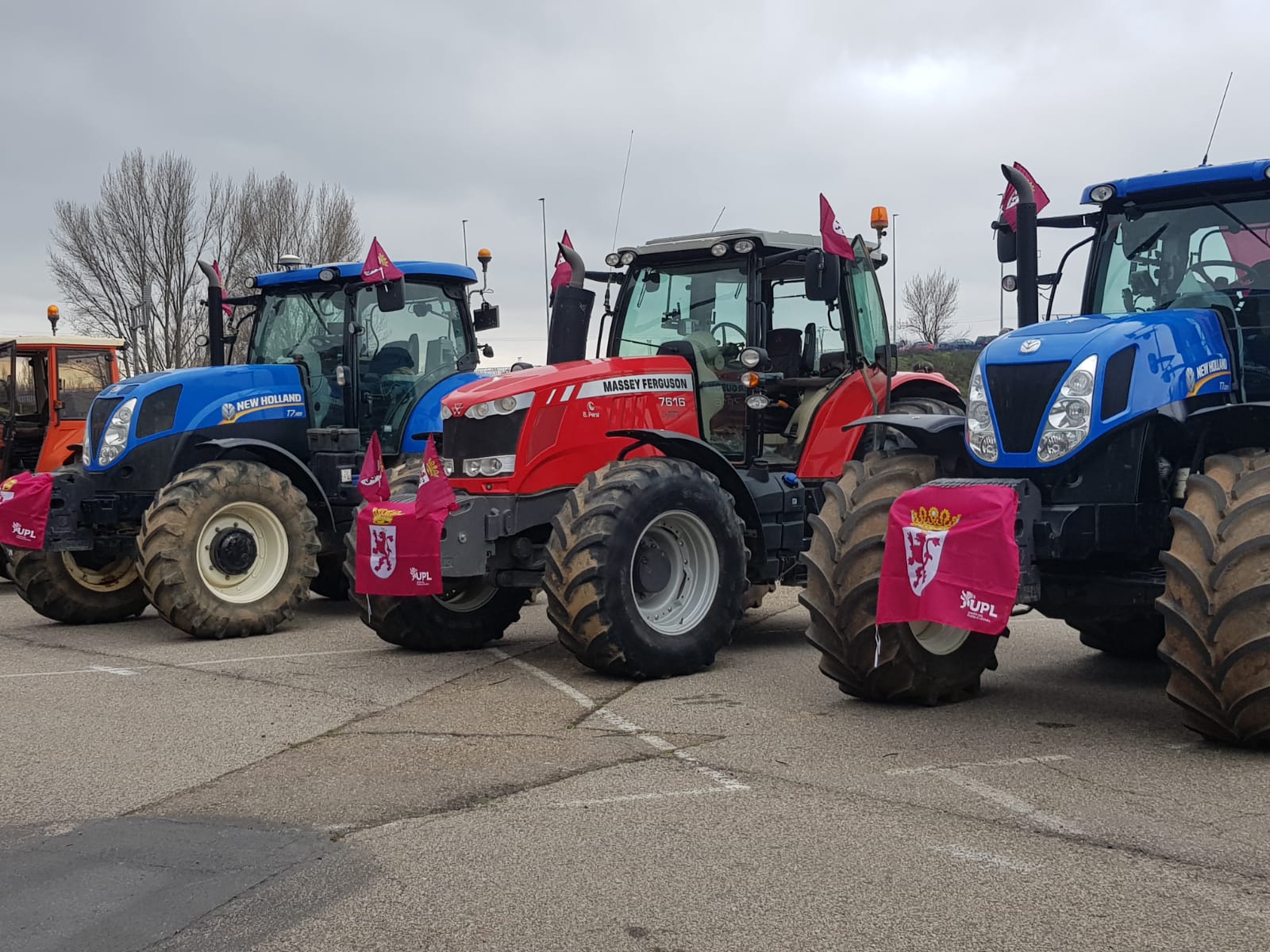 Medio centenar de tractores llevarán el 'rugir' del campo a la manifestación del 16F en León capital