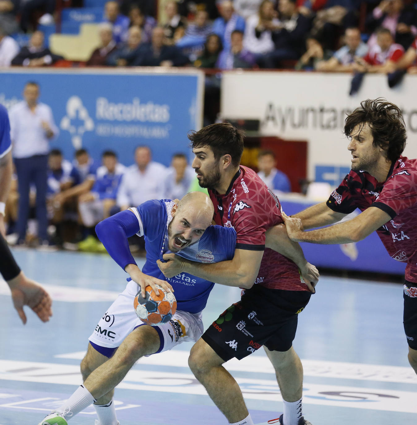 Fotos: Las imágenes del triunfo del Abanca Ademar ante el Recoletas Atlético Valladolid