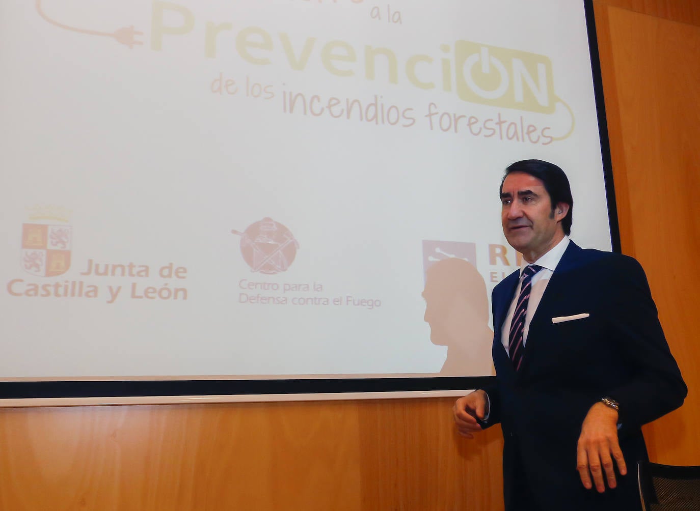 Fotos: El consejero de Fomento y Medio Ambiente presenta la campaña &#039;Yo me enchufo a la prevención de los incendios forestales&#039;