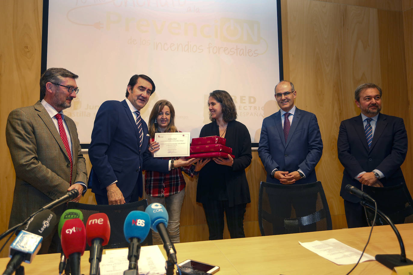 Fotos: El consejero de Fomento y Medio Ambiente presenta la campaña &#039;Yo me enchufo a la prevención de los incendios forestales&#039;