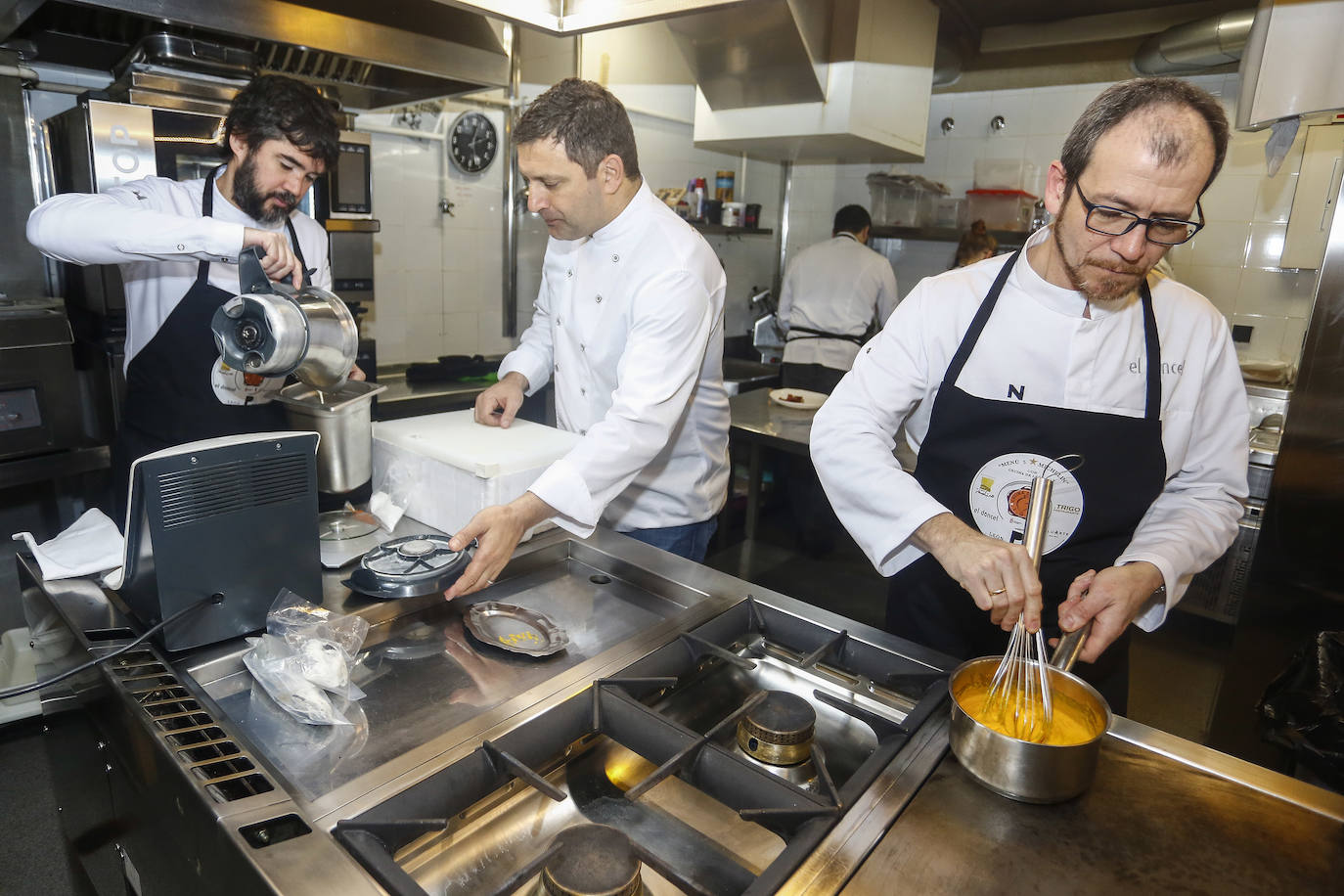 Fotos: León reúne a cinco cocineros con estrella Michelín en torno a la cecina