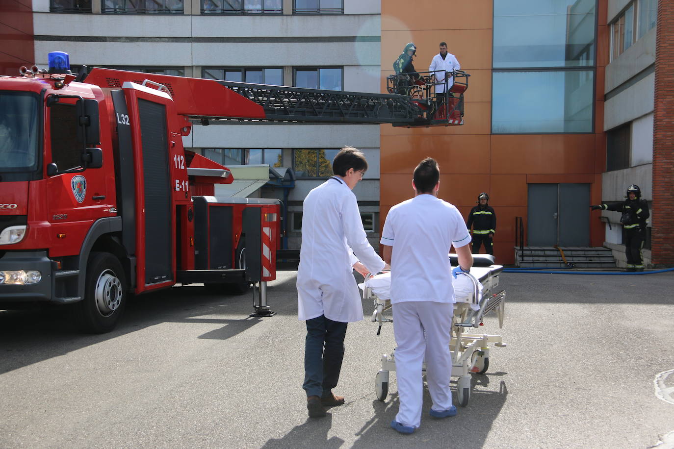 Fotos: Simulacro en el Hospital San Juan de Dios de León