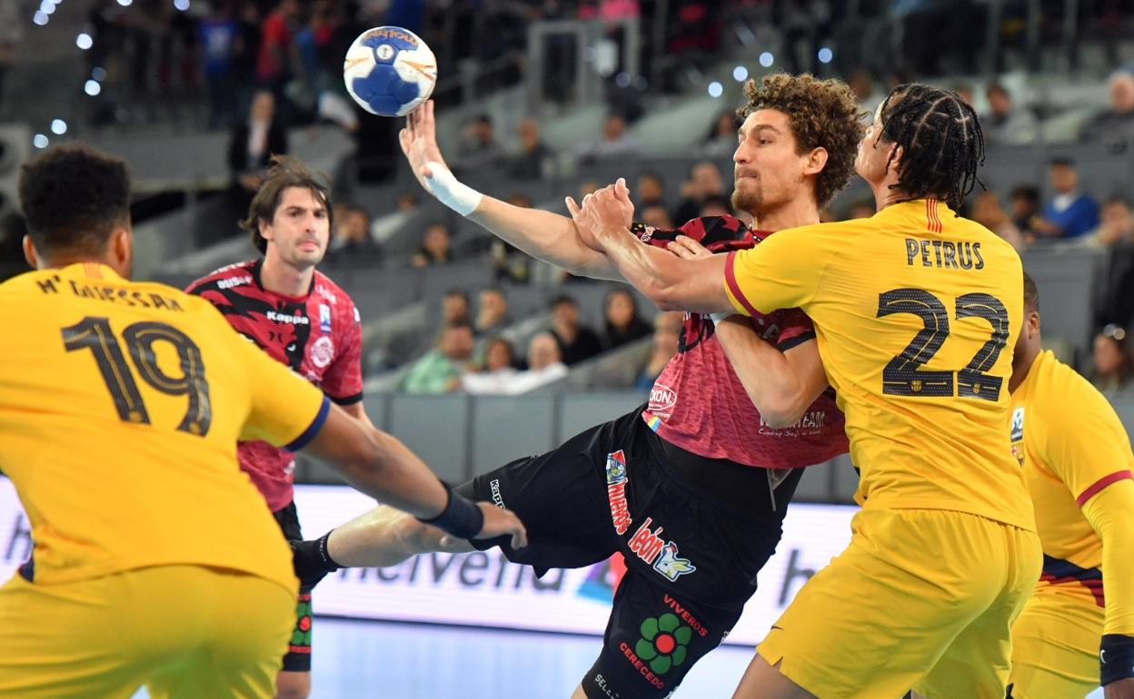 Acacio, en un lance del partido.