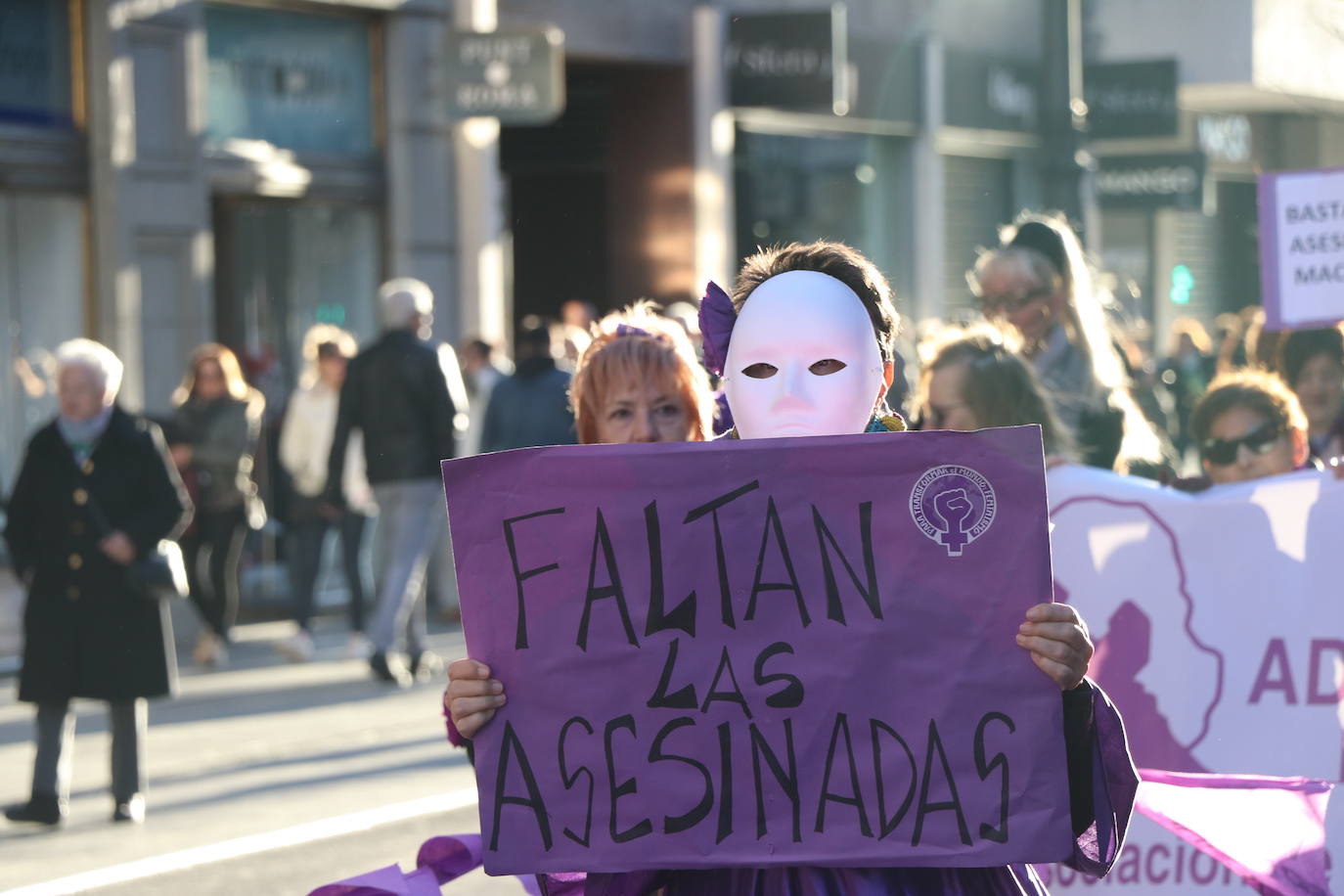 Fotos: El 8M en los &#039;versos&#039; de cartón