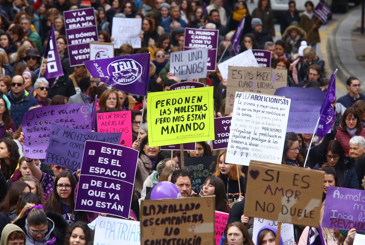 Manifestación en Ponferrada con motivo del Día Internacional de la Mujer