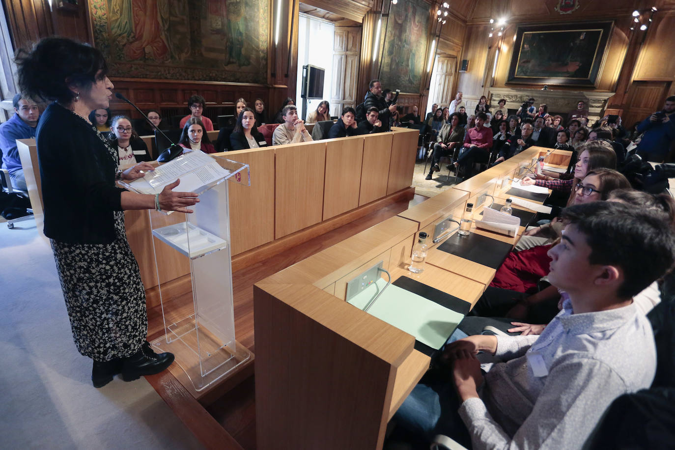 Acto institucional con motivo de la conmemoración del Día Internacional de la Mujer en la Diputación de León